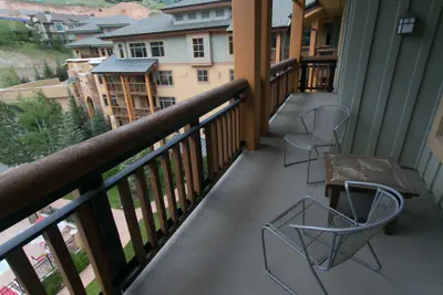 Photo 4 - Rustic Lofted Steps from Mountain Adventure Save 20% on 7+ Nights!