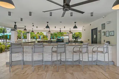 Photo 2 - Spring Lakeview Condo