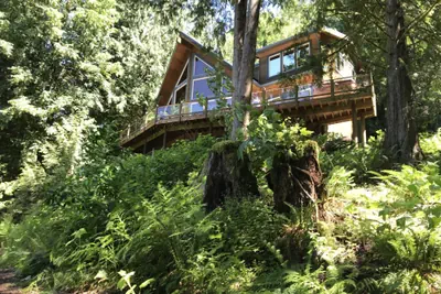 Photo 2 - 07MF - Lake Front - Hot Tub - BBQ - Sleeps 8