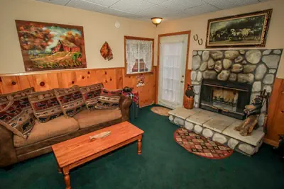 Photo 4 - Ponderosa