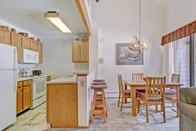 Photo 5 - Steps to Mountain & Main St- Studio Loft