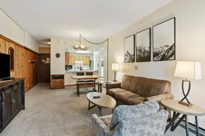 Photo 3 - Perfectly located 1Br - Steps to Ski & Apres Fun - Sleeps 4