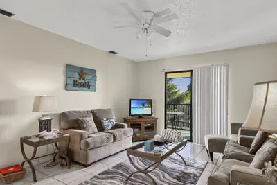 Photo 3 - 3702 6TH AVENUE #3