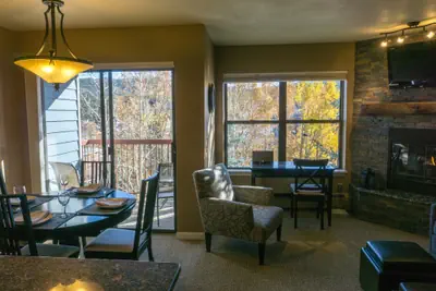 Photo 3 - Inviting Winter Hideaway - Walk to Apres-Ski Fun Sleeps 4