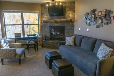 Photo 5 - Inviting Winter Hideaway - Walk to Apres-Ski Fun Sleeps 4