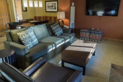 Photo 2 - Grand Summit Mountainside Next to Red Pine Gondola Save 20% on 7+ Nights!