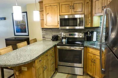 Photo 4 - Prime Canyons Village ski in/out location Save 20% on 7+ Nights!