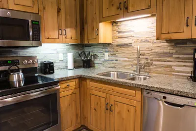 Photo 2 - Grand Summit Hotel Spacious Family Suite Save 20% on 7+ Nights!