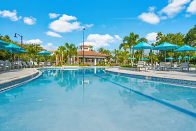 Photo 5 - Tropical Dreams Townhome At Vista Cay Close to all attractions