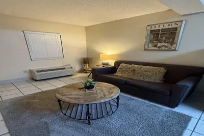 Photo 3 - Riverside 209 1BR Condo with Jacuzzi