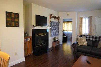 Photo 2 - Little Pigeon River 508 2BD Condo with Fireplace and Jacuzzi Tub
