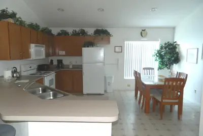 Photo 4 - 4 Bed Florida Villa - Florida Pines, Orlando