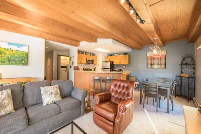 Photo 3 - 2BR Condo with Gorgeous Remodeled Kitchen