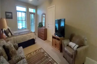 Photo 5 - Unit 411B 1BD/ 1BA Efficiency condo