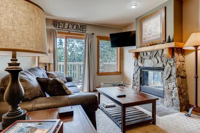 Photo 2 - Premier Red Hawk Lodge 2 Br~Walk to Slopes