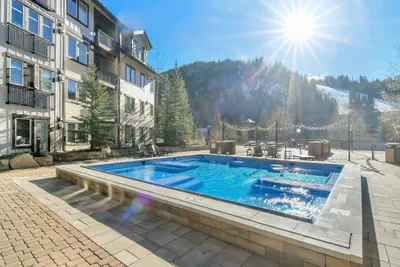 Photo 4 - Founders Pointe 4374