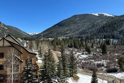 Photo 2 - Kids Ski Free – Steps to the Gondola, Updated Mountain View Condo