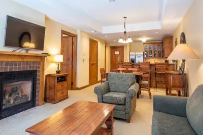 Photo 4 - 1BR Condo with Large Balcony in Mountaineer Square