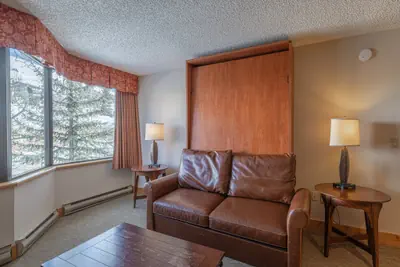 Photo 5 - Grand Lodge 1 Bedroom Condo, Close to Everything