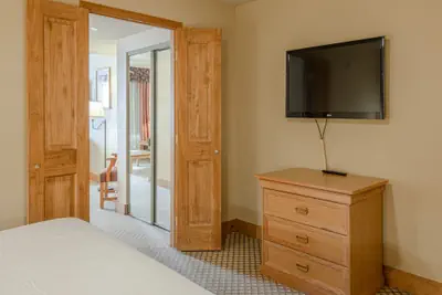 Photo 4 - Grand Lodge Condo in the Heart of Mt Crested Butte