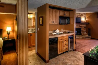 Photo 2 - Colorado Suite