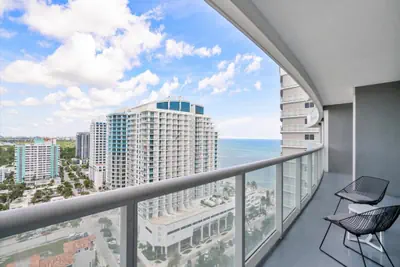 Photo 3 - W Residences 2 Bedroom Suite "Endless Summer"