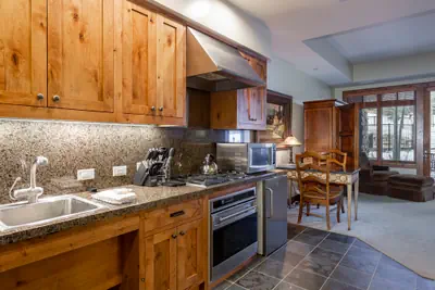 Photo 2 - Shooting Star Lodge at Deer Valley Resort - Studio #102
