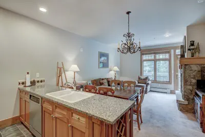 Photo 2 - Luxurious 1 BR in River Run Village with Ski in ski out, Kids Ski Free