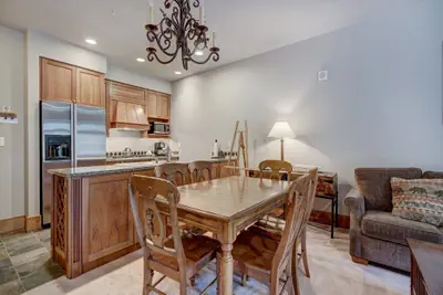 Photo 5 - Luxurious 1 BR in River Run Village with Ski in ski out, Kids Ski Free