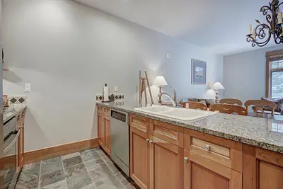 Photo 3 - Luxurious 1 BR in River Run Village with Ski in ski out, Kids Ski Free