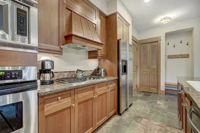 Photo 4 - Luxurious 2 BR in River Run Village Featuring Ski in ski-out