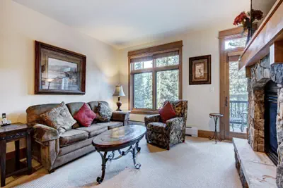 Photo 2 - Luxurious 1 BR in River Run Village with Ski in ski out