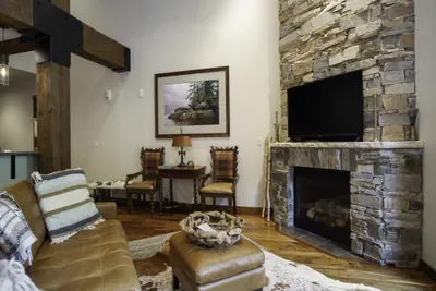 Photo 3 - 3 Bedroom Condo with Spa - Silver Baron Lodge