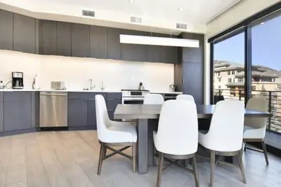 Photo 4 - Luxury 2 BR in Canyons Village - Walk to Slopes! Save 20% on 7+ Nights!