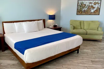 Photo 4 - Beachgate Condo Suites and Hotel 512a+512b