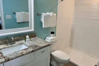 Photo 3 - Beachgate Condo Suites and Hotel 223