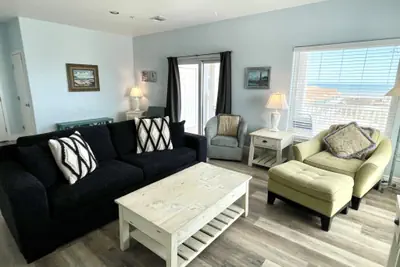 Photo 3 - Beachgate Condo Suites and Hotel 332