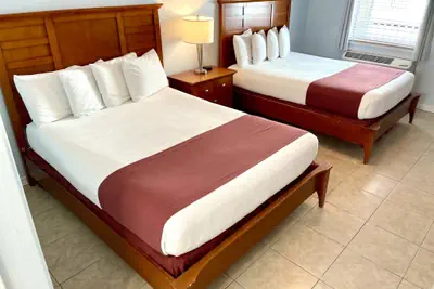 Photo 2 - Beachgate Condo Suites and Hotel 413