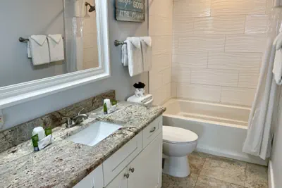 Photo 5 - Beachgate Condo Suites and Hotel 237 and 239