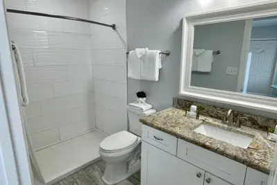 Photo 4 - Beachgate Condo Suites and Hotel 219