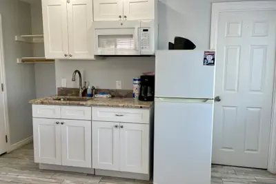 Photo 2 - Beachgate Condo Suites and Hotel 219