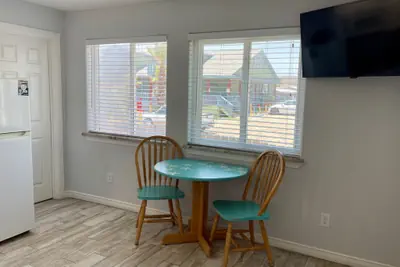 Photo 3 - Beachgate Condo Suites and Hotel 219