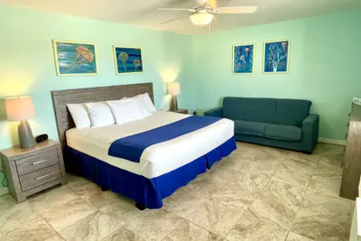 Photo 4 - Beachgate Condo Suites and Hotel 234+236