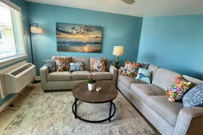 Photo 4 - Beachgate Condo Suites and Hotel 535