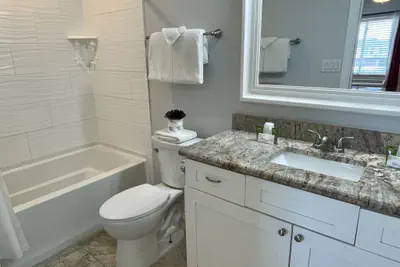 Photo 3 - Beachgate Condo Suites and Hotel 238