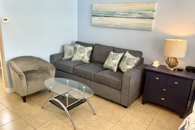 Photo 2 - Beachgate Condo Suites and Hotel 432