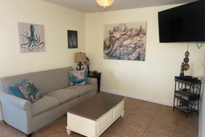 Photo 3 - Beachgate Condo Suites and Hotel 121