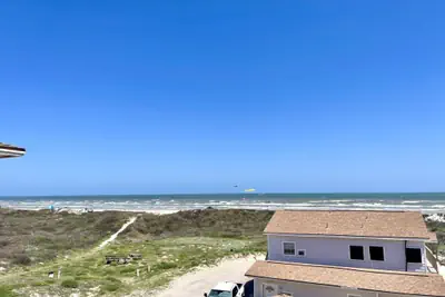 Photo 5 - Beachgate Condo Suites and Hotel 235