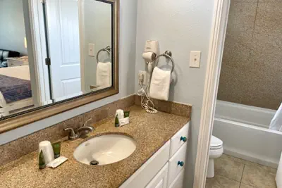 Photo 4 - Beachgate Condo Suites and Hotel 437