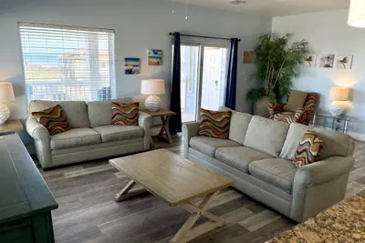 Photo 3 - Beachgate Condo Suites and Hotel 321